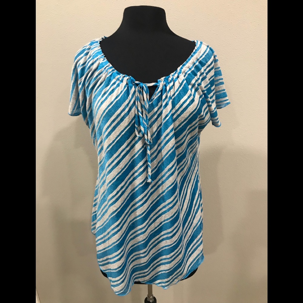 Ruffle sleeve shirt